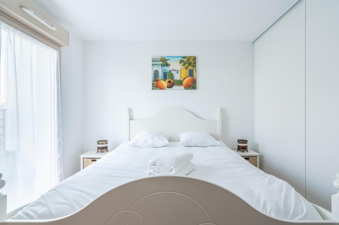 à Portée De Mer. Appt 70m2, 2ch+parking Appartement