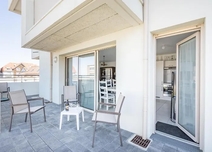 A Portee De Mer. Appt 70M2, 2Ch+Parking