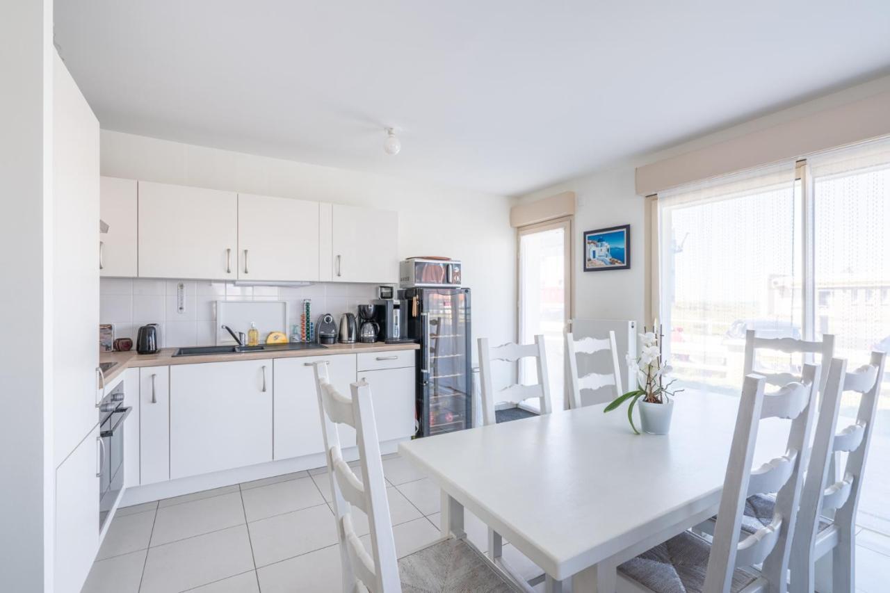 A Portee De Mer. Appt 70m2, 2ch+parking Apartment Wimereux