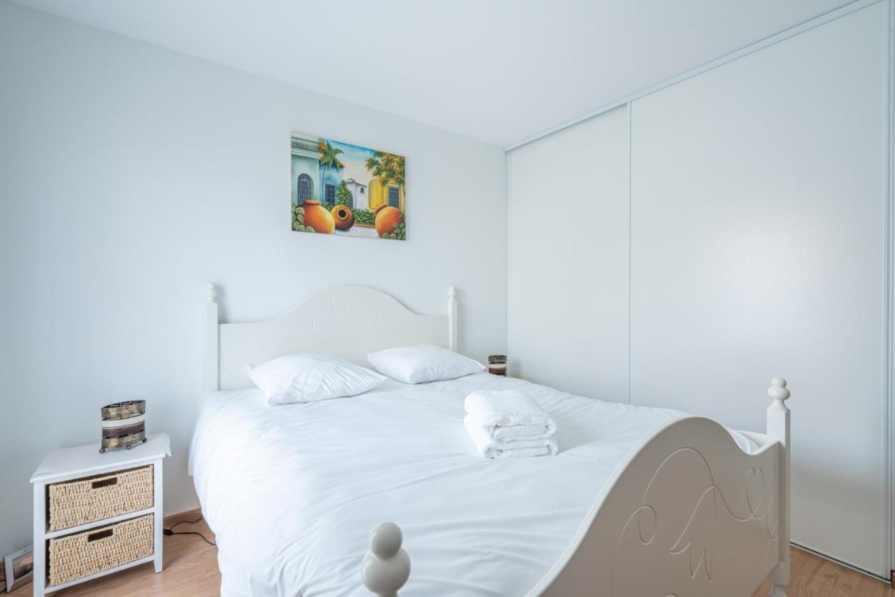 Apartment A Portee De Mer. Appt 70m2, 2ch+parking Wimereux