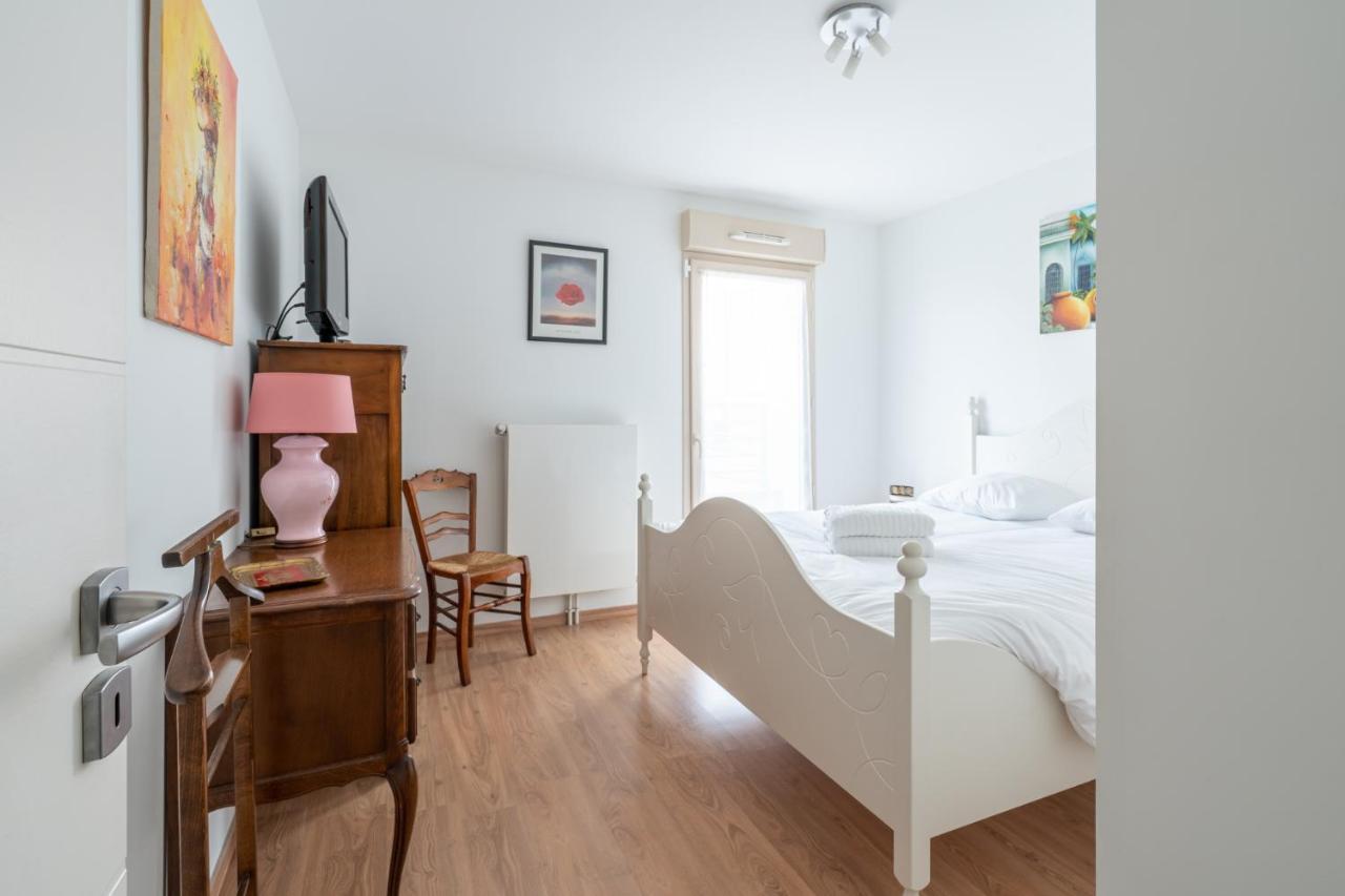 Apartment A Portee De Mer. Appt 70m2, 2ch+parking